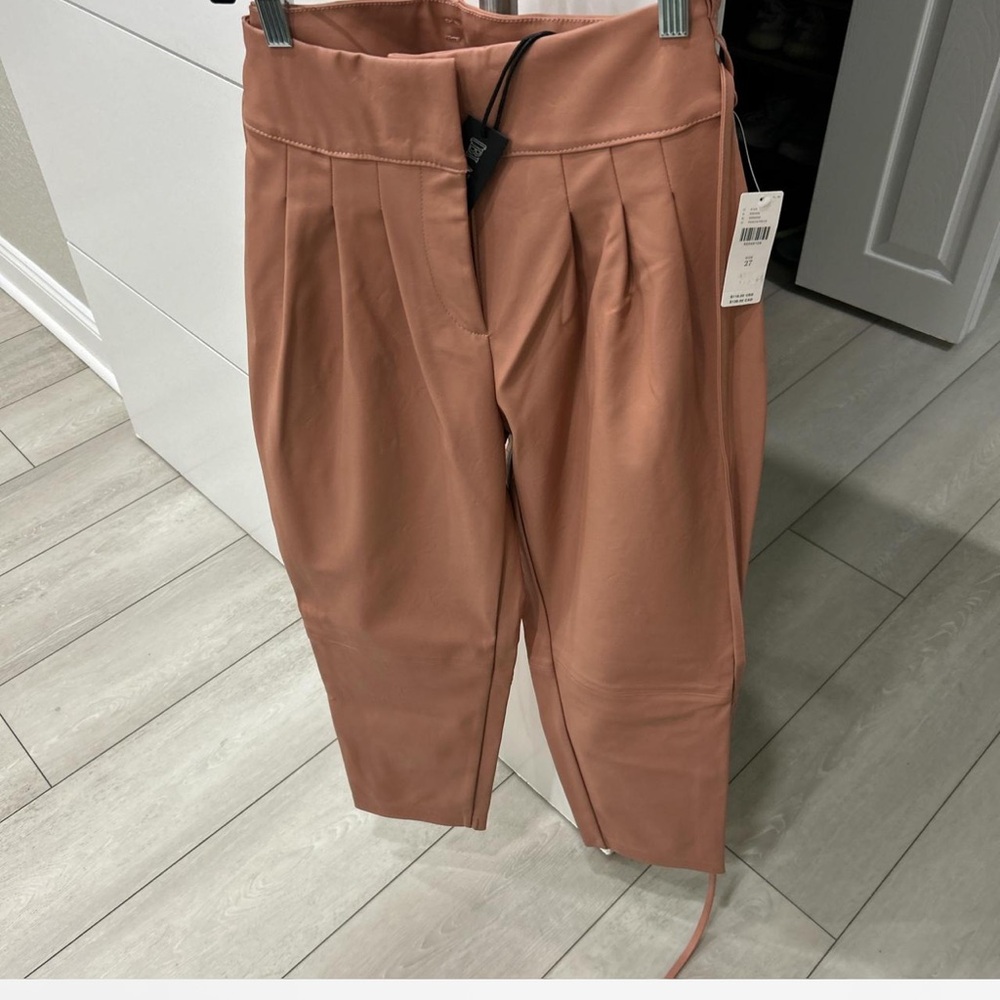 Brand-new blank NYC, size 27 faux leather peach pants